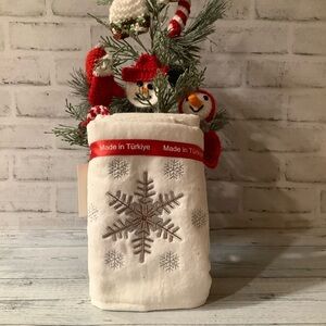 ENCHANTE HOME Made In Turkey 2pk Turkish Cotton Snowflake Hand Towels